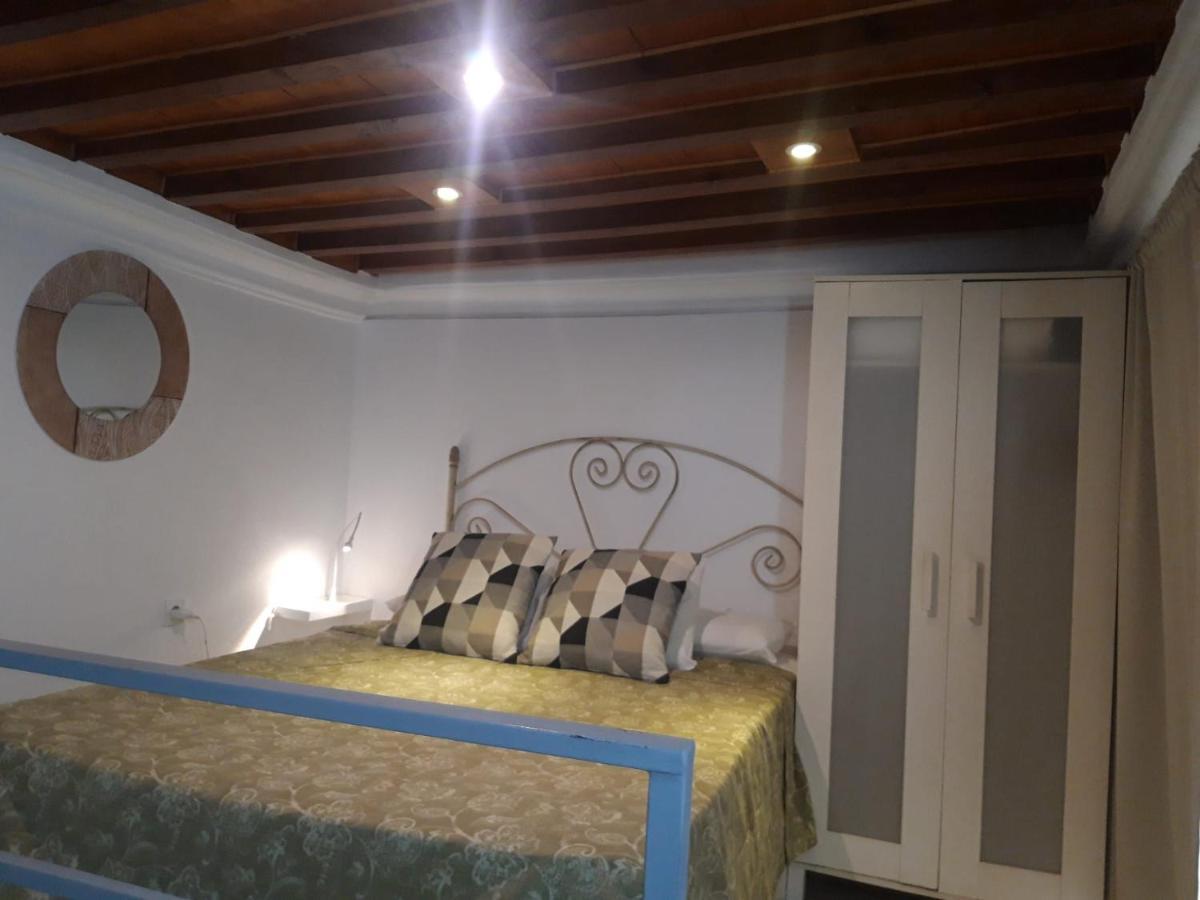 Apartamentos Marques De La Merced มาลากา ภายนอก รูปภาพ