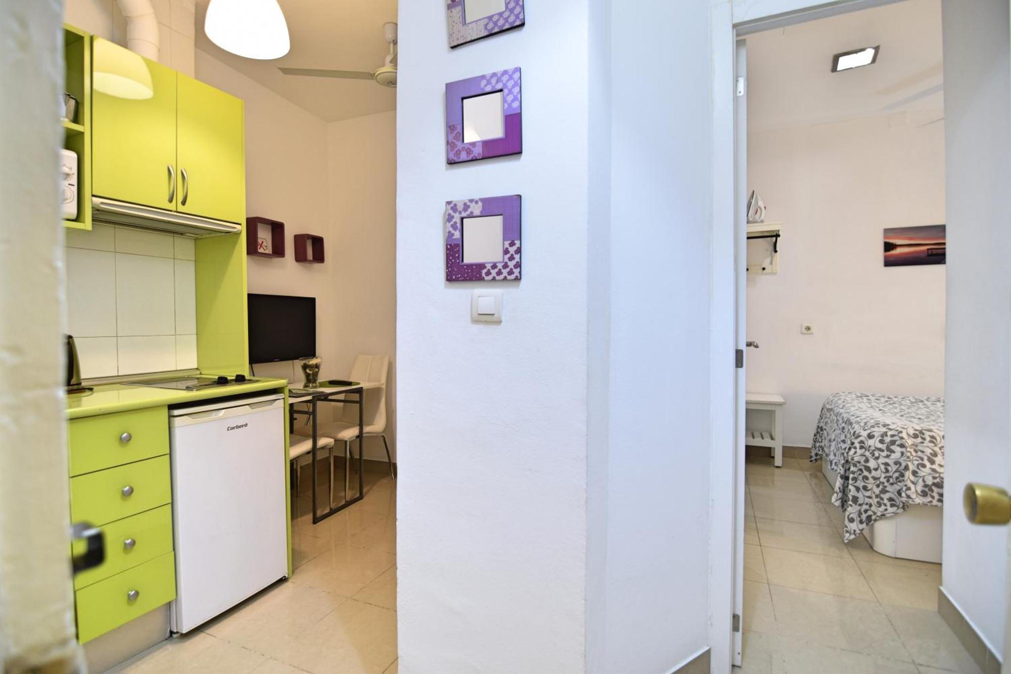 Apartamentos Marques De La Merced มาลากา ภายนอก รูปภาพ
