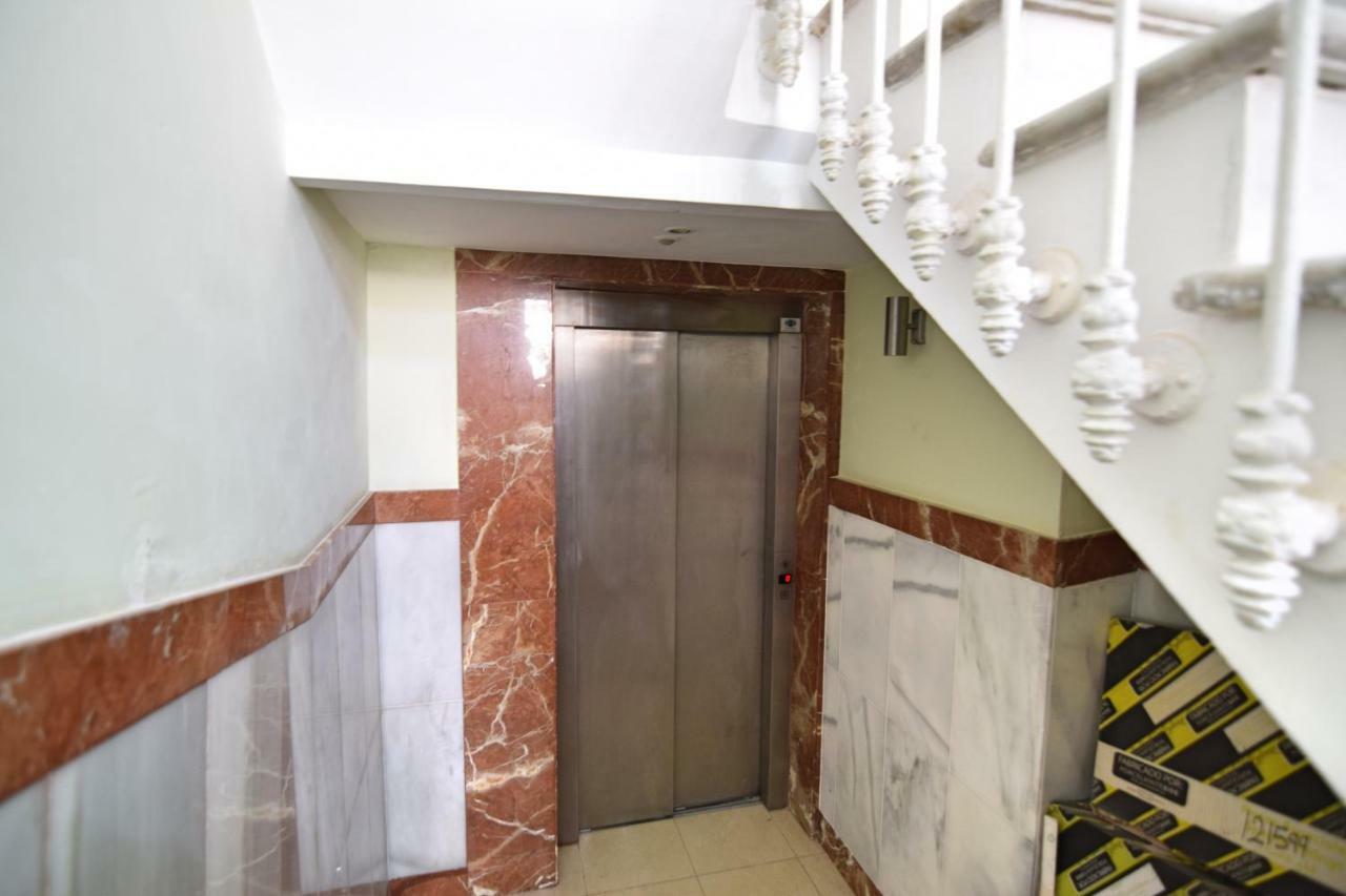 Apartamentos Marques De La Merced มาลากา ภายนอก รูปภาพ